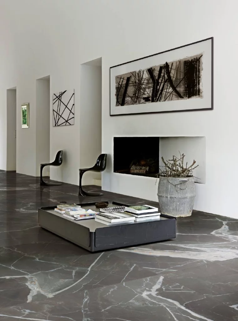 Calacatta Black Smooth
